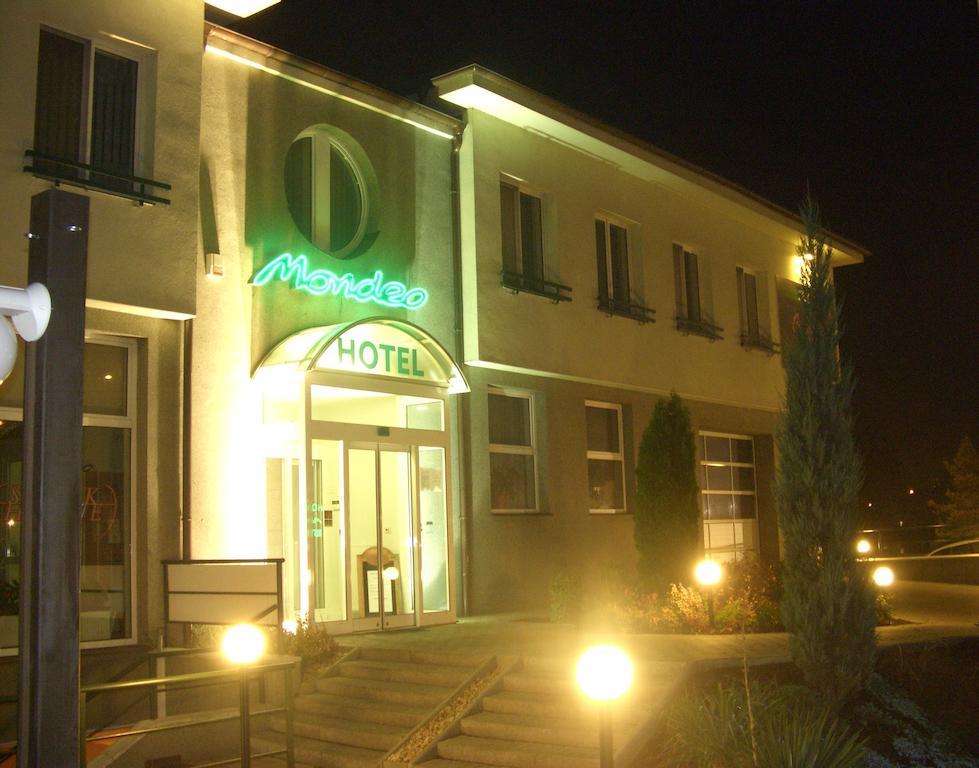 Mondeo Prague Hotel Exterior foto