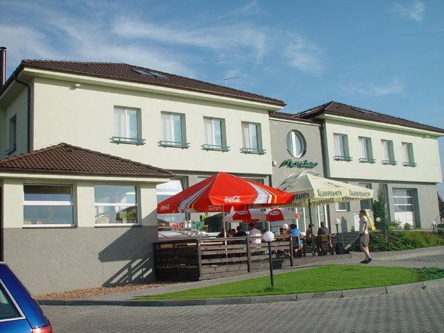 Mondeo Prague Hotel Exterior foto
